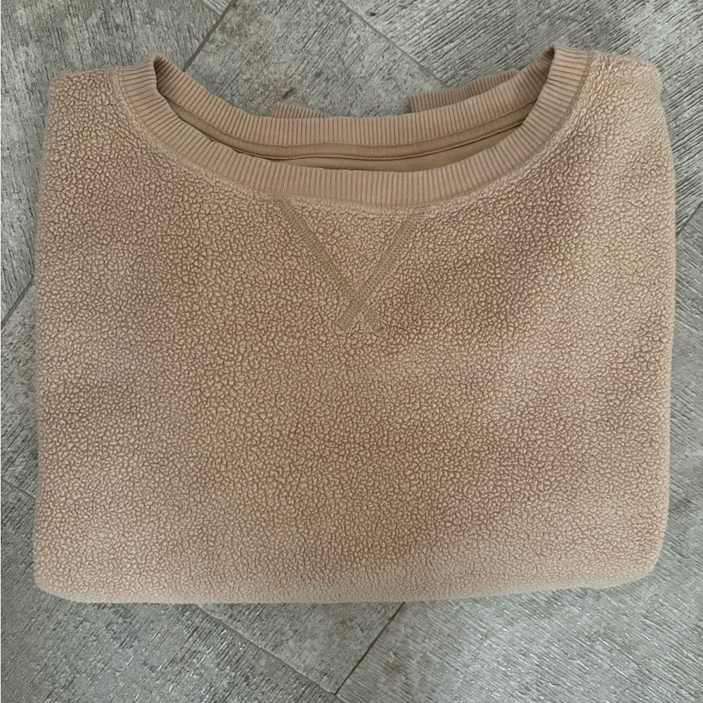 American Eagle Outfitters “This Feels Seriously Huggable”